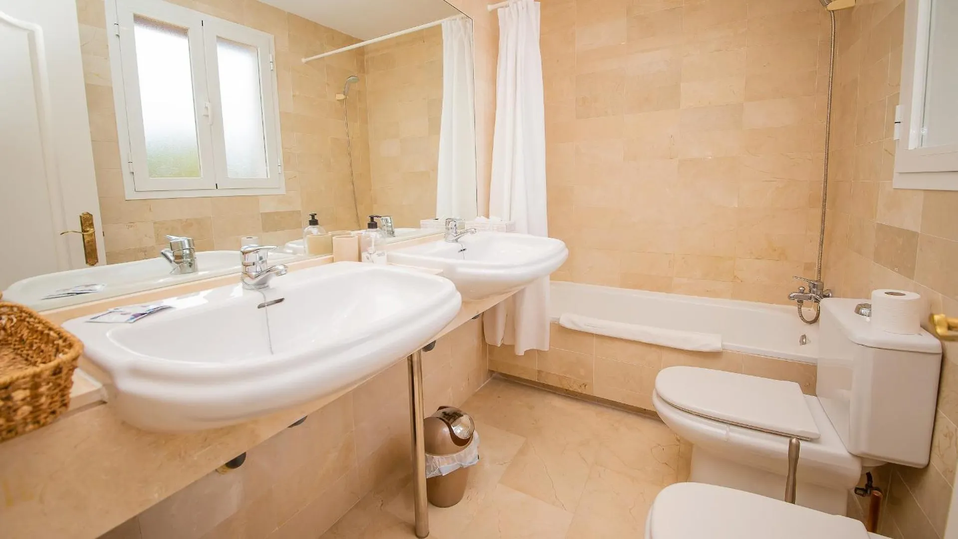 Villas Del Golf 27 Manilva Holiday home